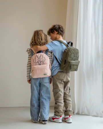 798 4847799 4848 portret1