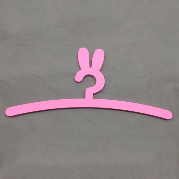 Konijnen kledinghangers roze