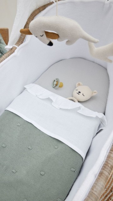 Laken ruffle white1920x1920